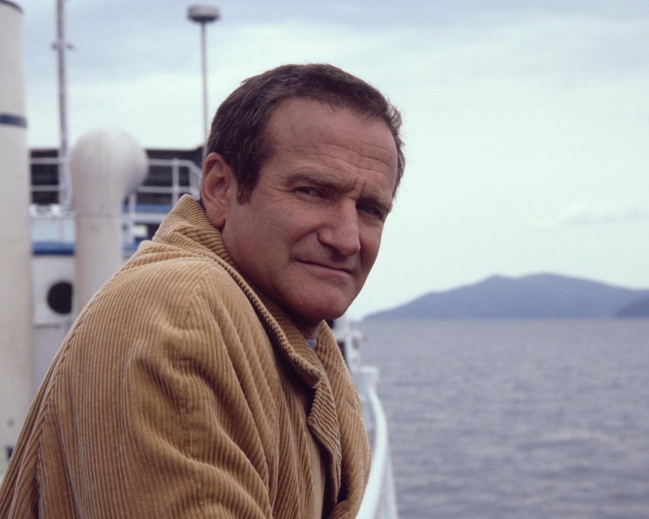 Актер Робин Уильямс на борту корабля