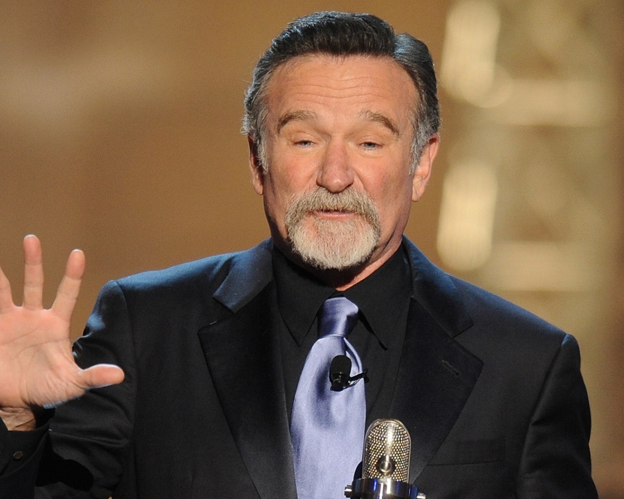 Актер Робин Уильямс получает награду