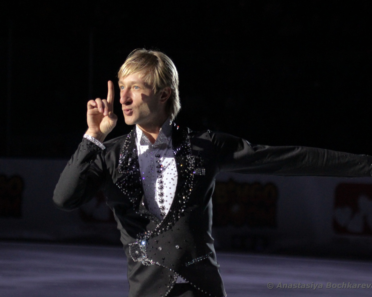 Евгений Плющенко во время выступления