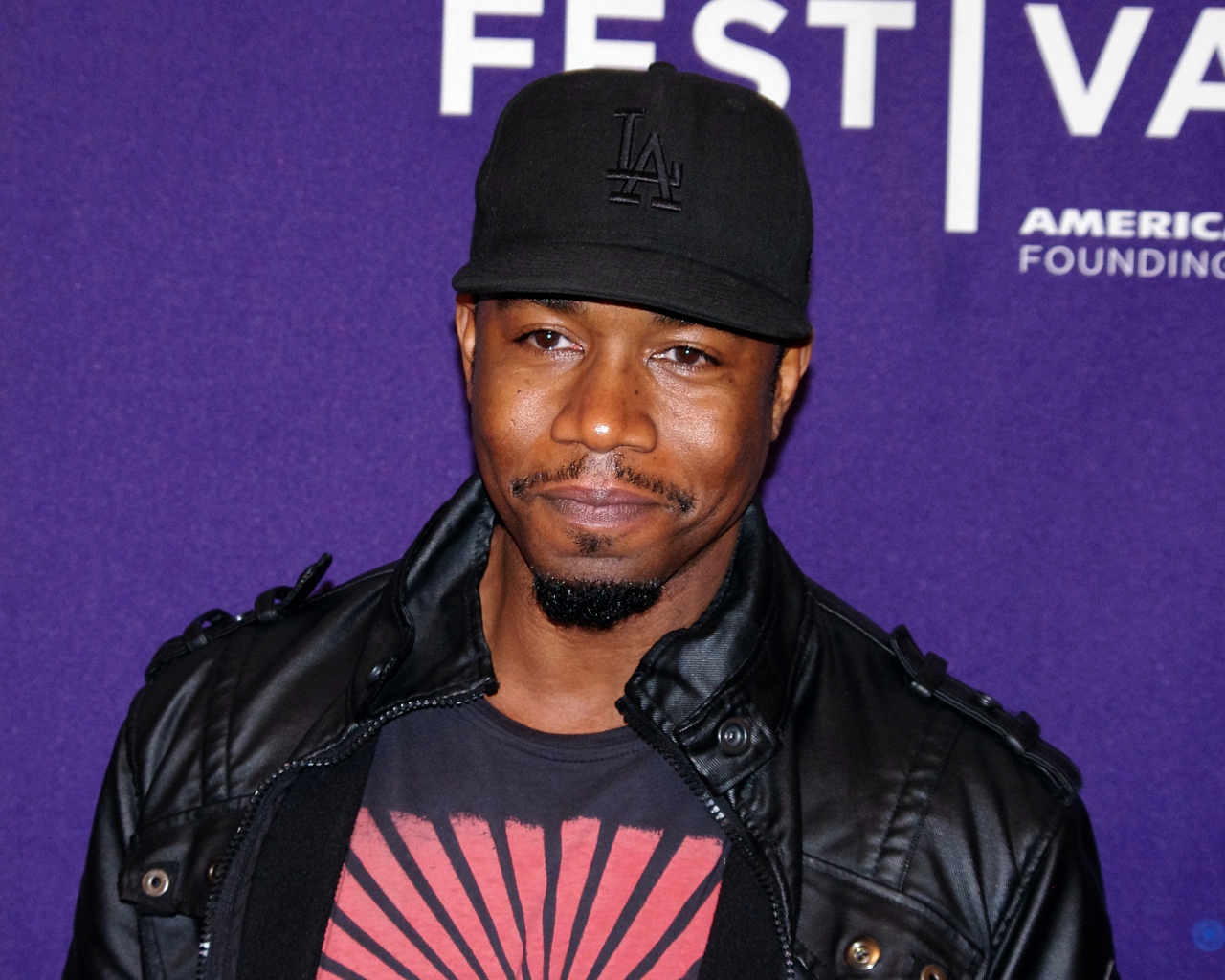 Известный актер Майкл Джей Уайт