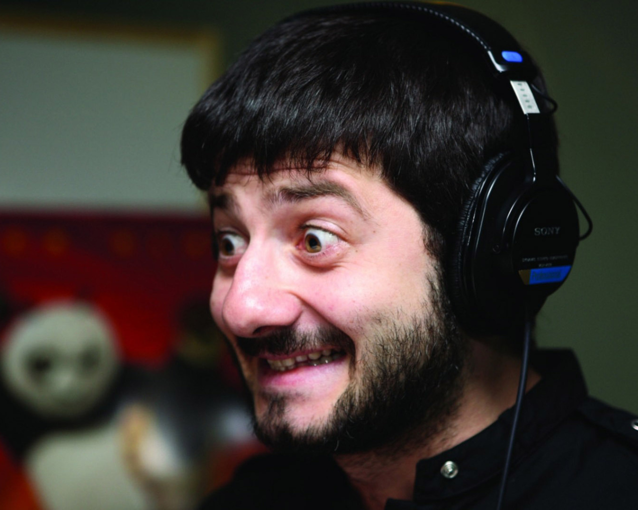 Михаил Галустян