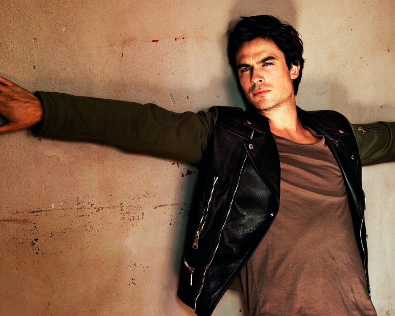 Популярный Киноактер Йен Сомерхолдер