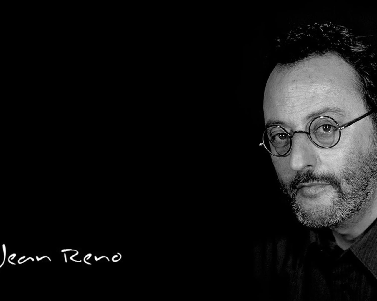  Актер Жан Рено