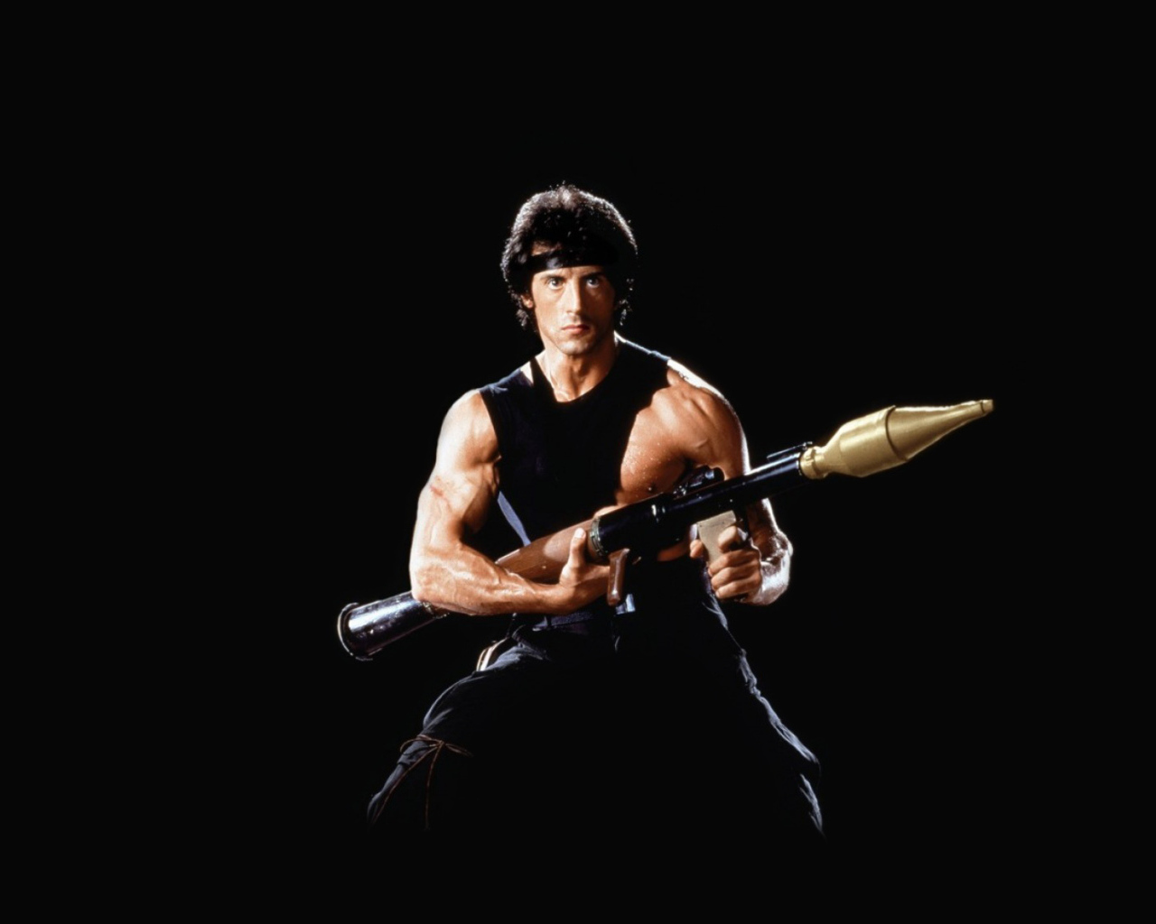 Сильвестр Сталлоне с гранатометом