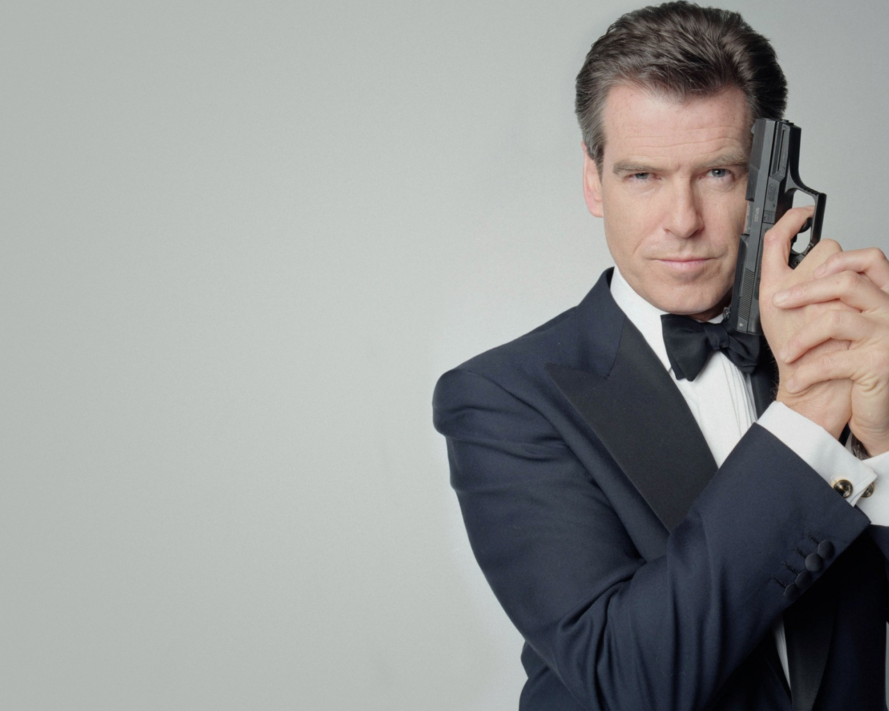 Пирс Броснан актер