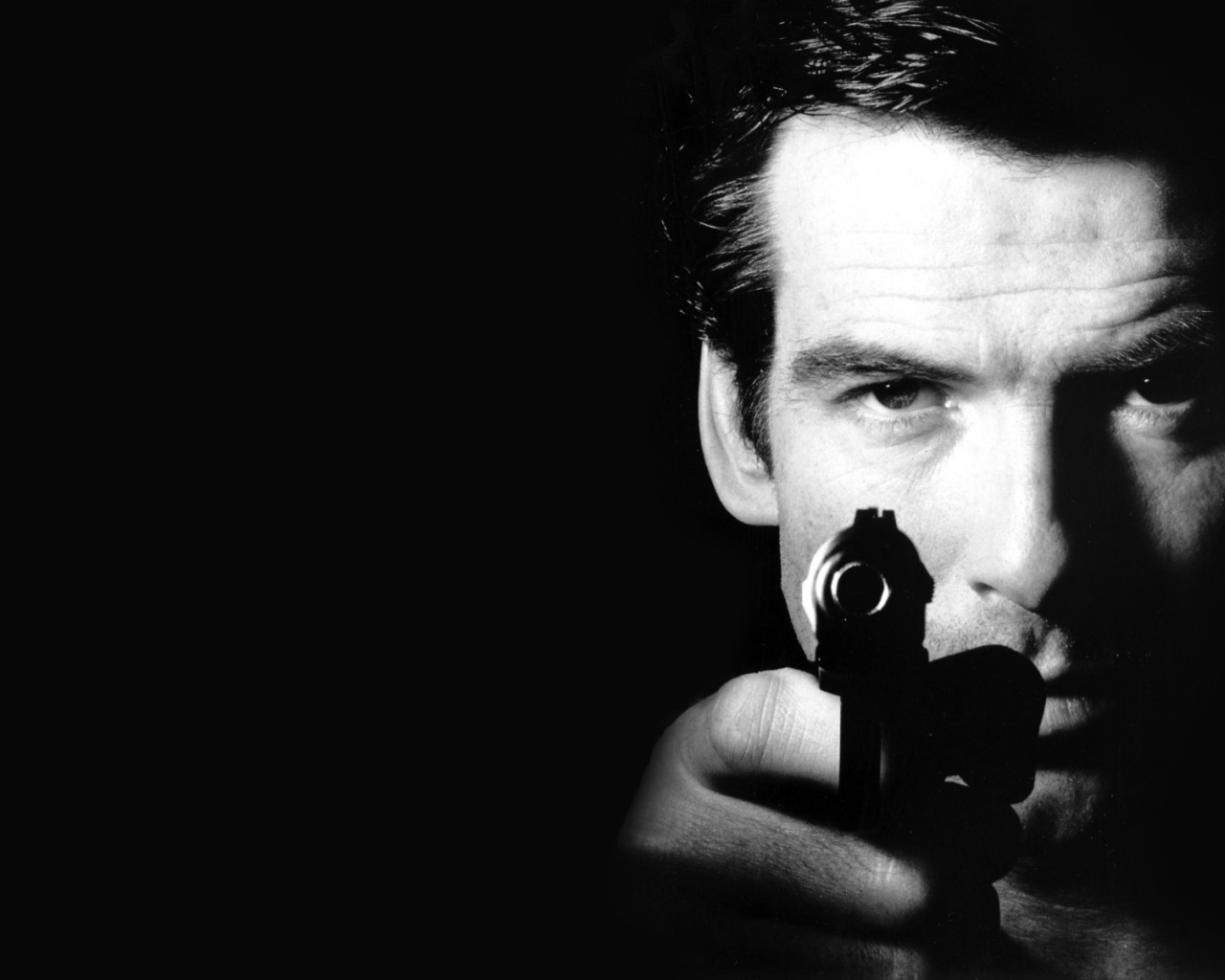 Пирс Броснан актер