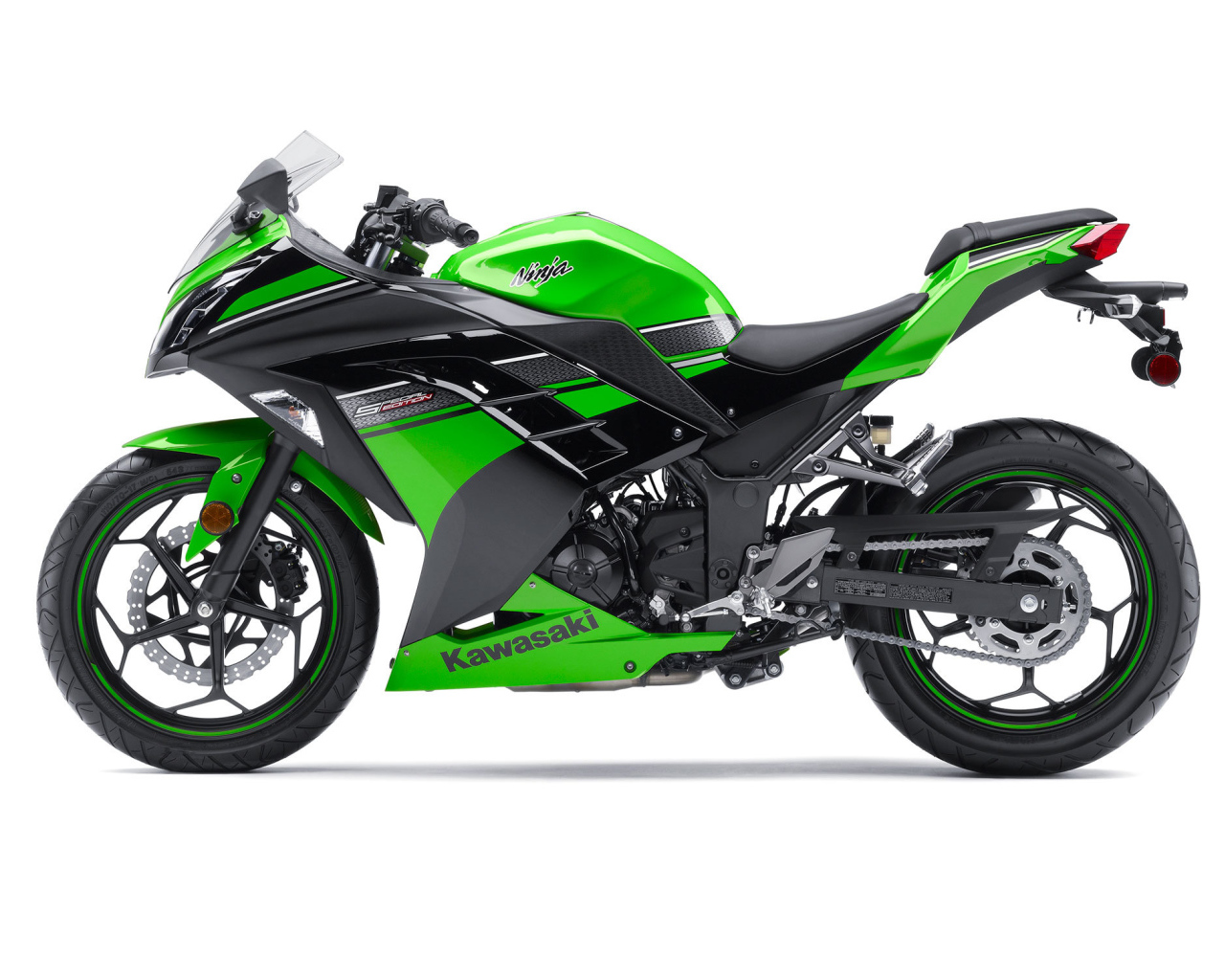 Красивый мотоцикл Kawasaki Z 800