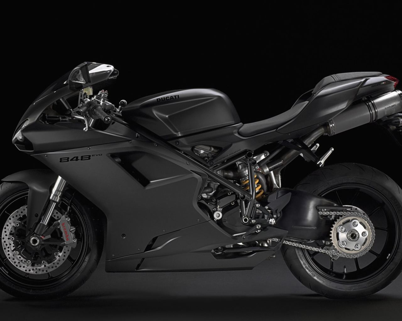 Красивый мотоцикл в москве Ducati Superbike 848 Evo