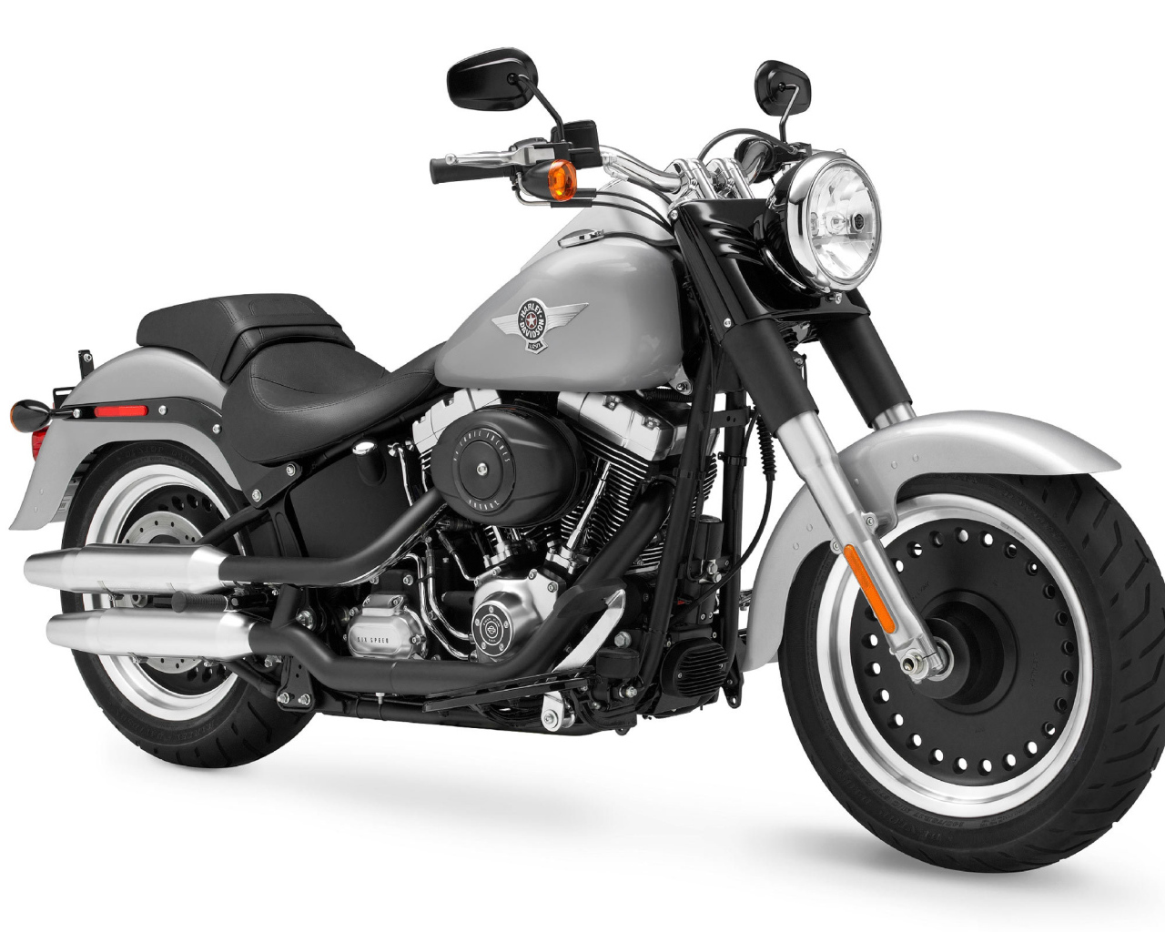 Красивый мотоцикл в москве Harley-Davidson Fat Boy