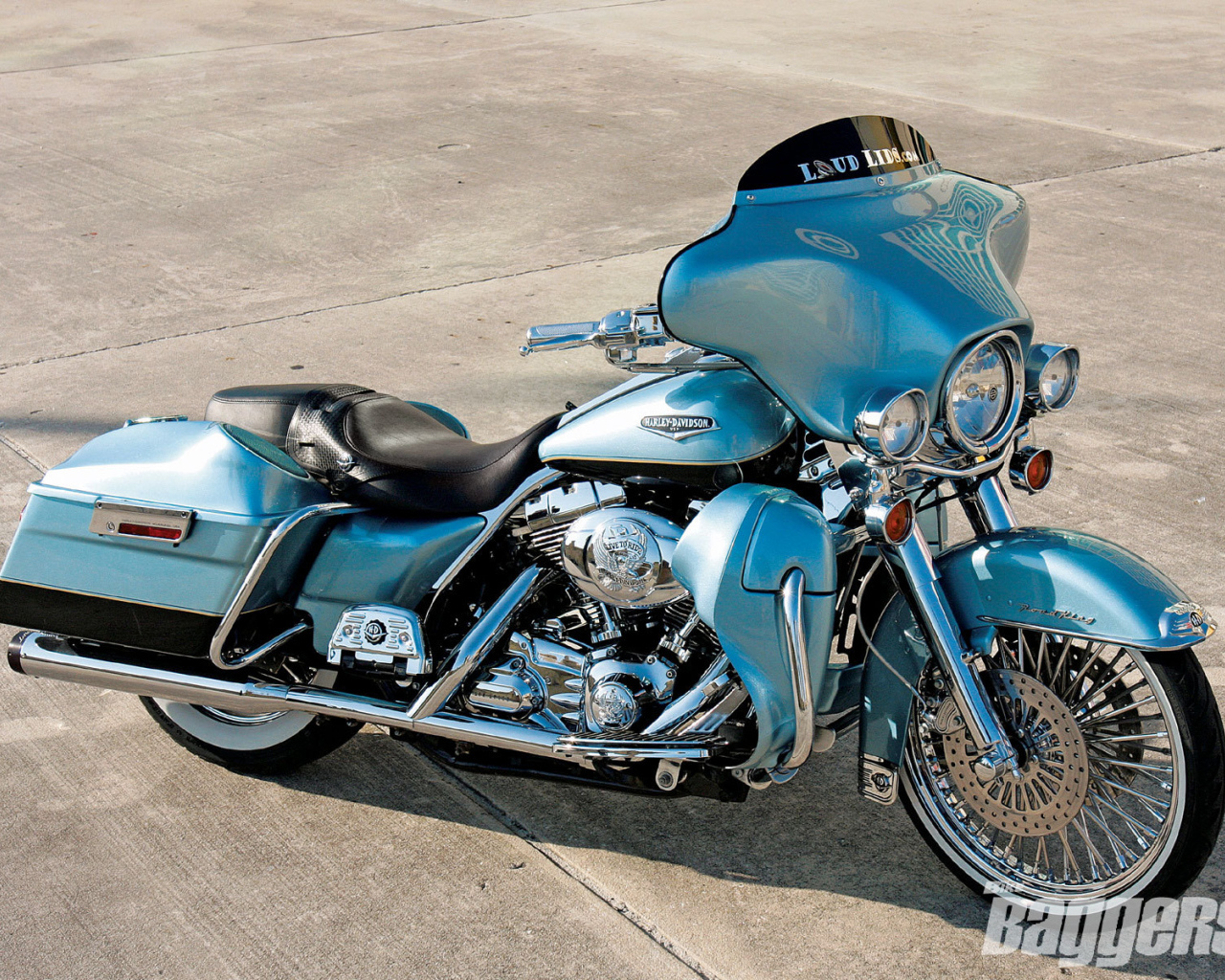 Красивый мотоцикл в москве Harley-Davidson Road King Anniversary Edition
