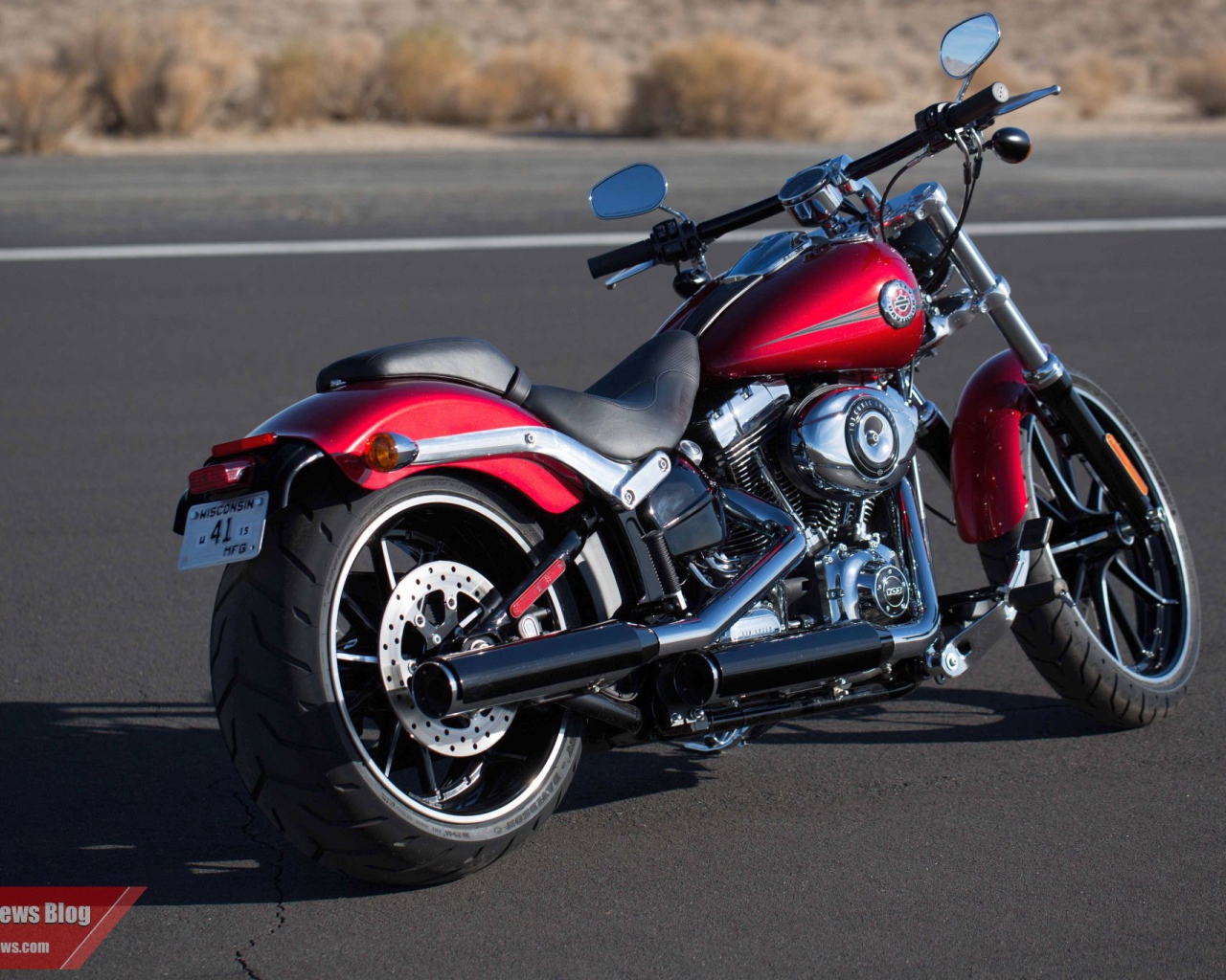 Красивый мотоцикл в москве Harley-Davidson Softail Breakout