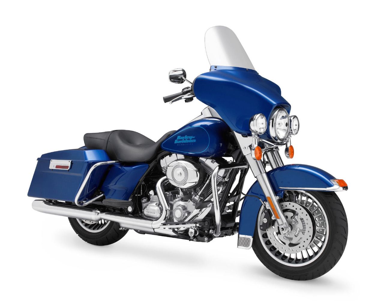 Красивый мотоцикл в москве Harley-Davidson Street Glide
