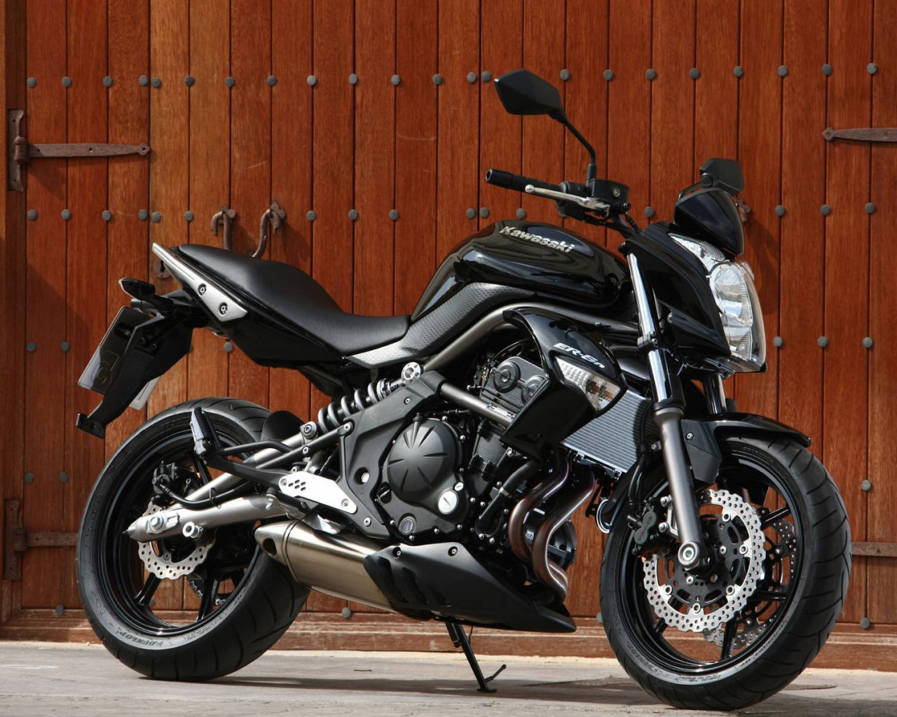 Красивый мотоцикл в москве Kawasaki ER-6n