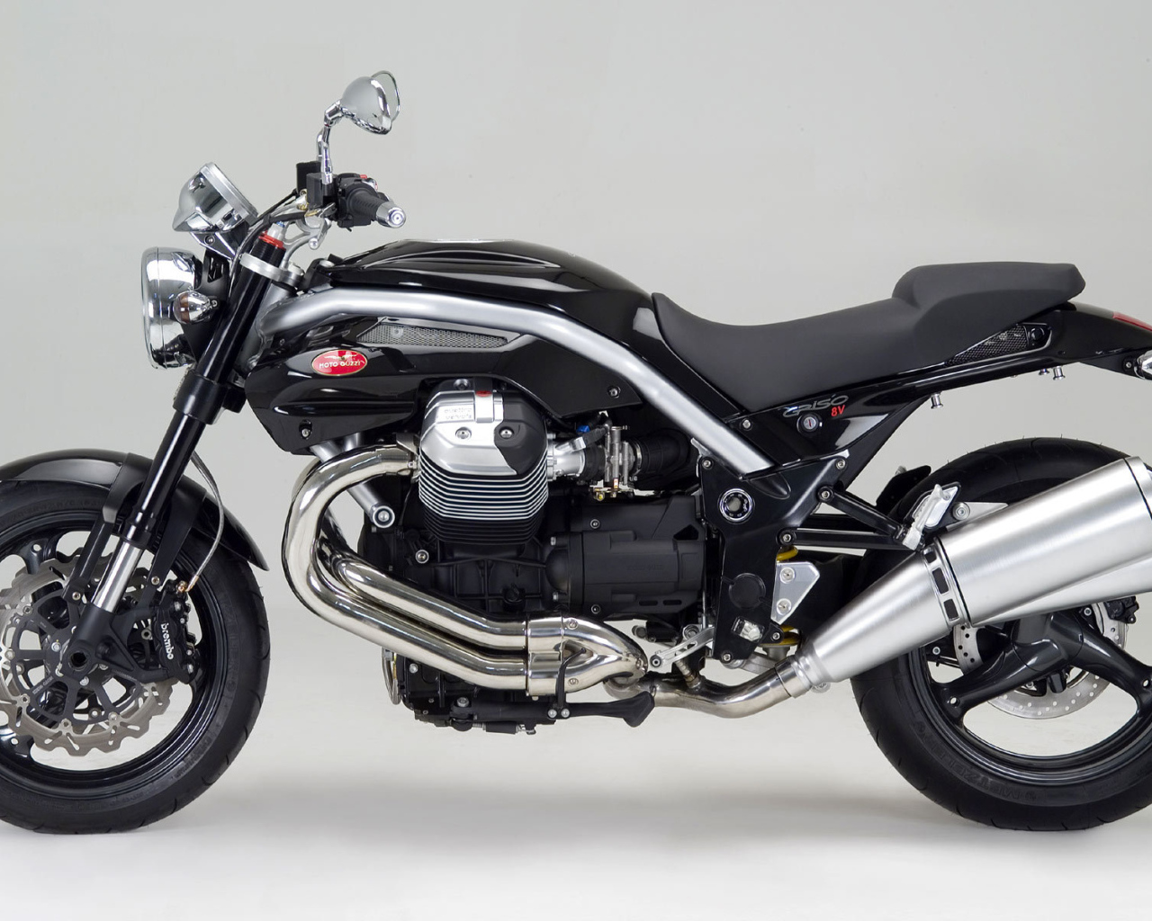 Красивый мотоцикл в москве Suzuki  Intruder M1500