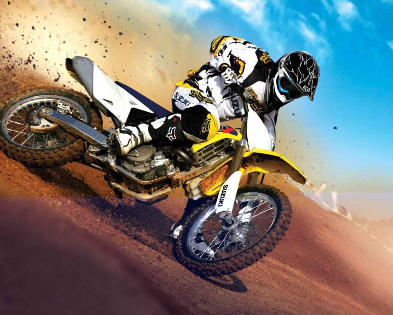 Красивый мотоцикл в москве Suzuki RM-Z 250