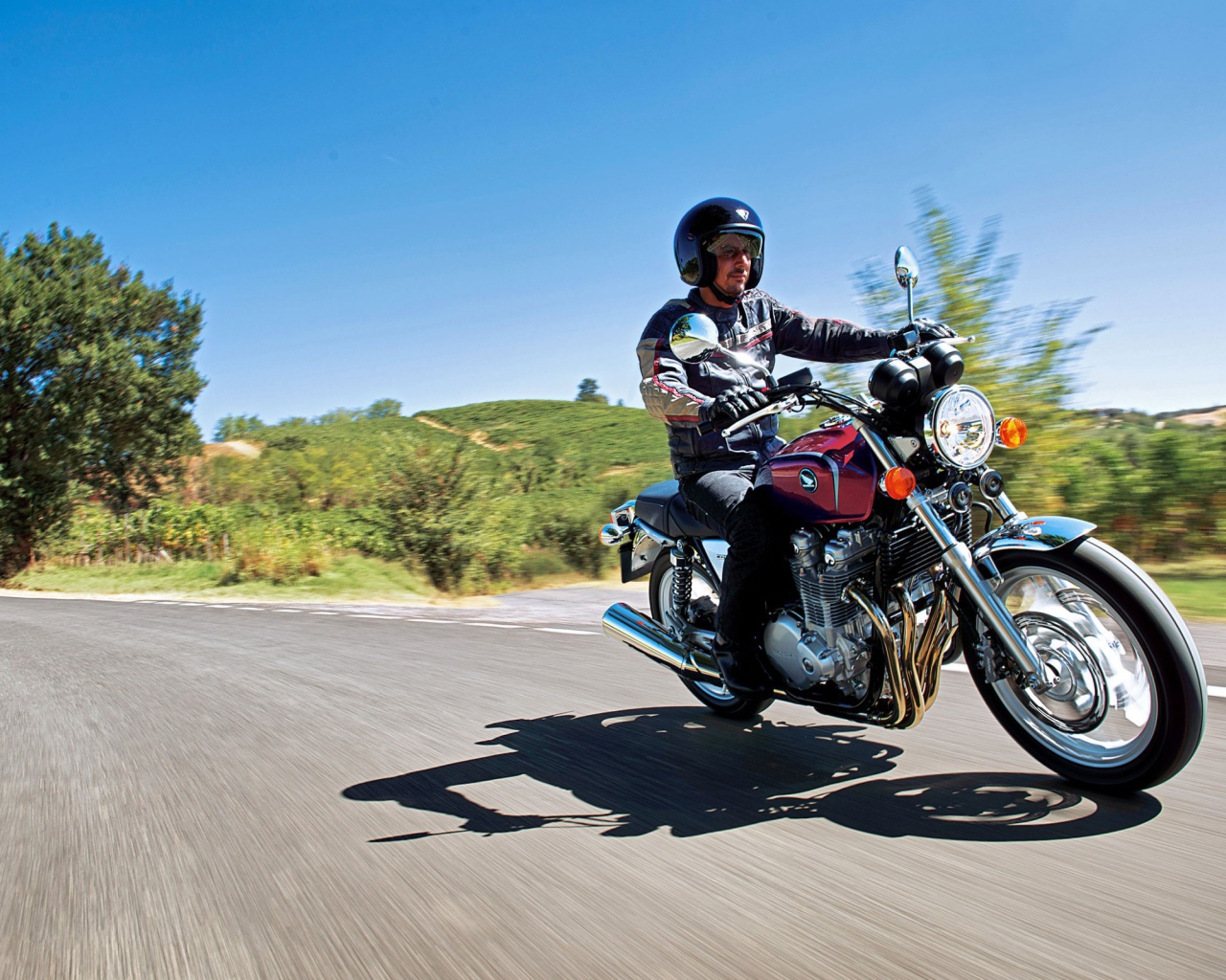 Мотоцикл модели Honda CB 1100