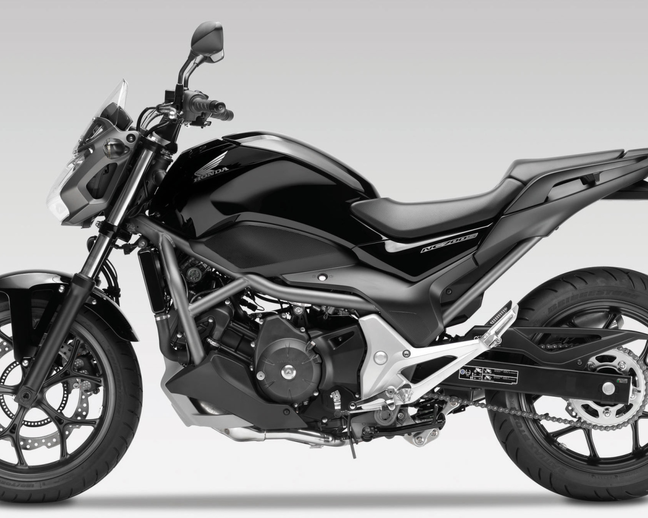 Мотоцикл модели Honda NC 700 S