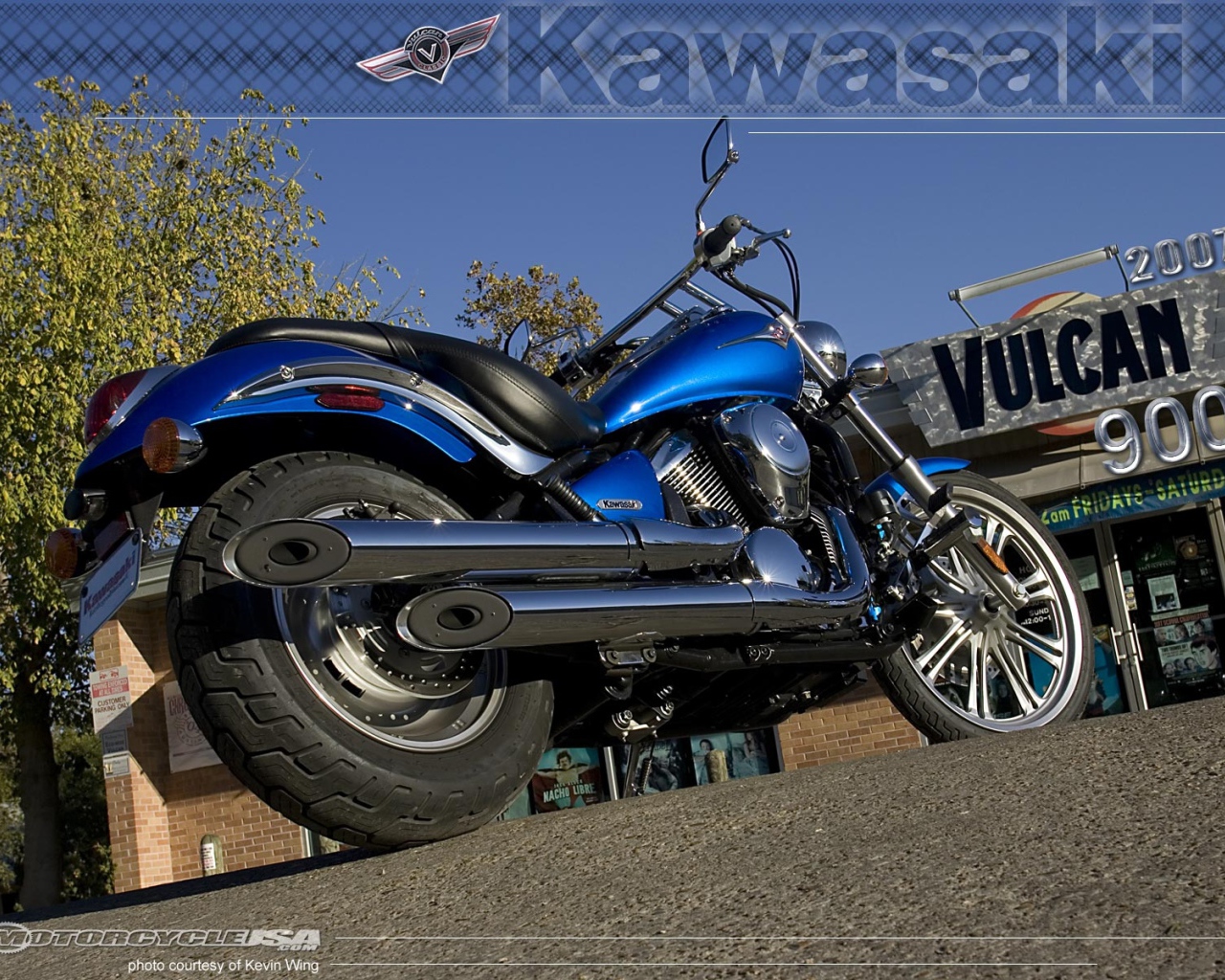 Мотоцикл модели Kawasaki VN 900 Classic