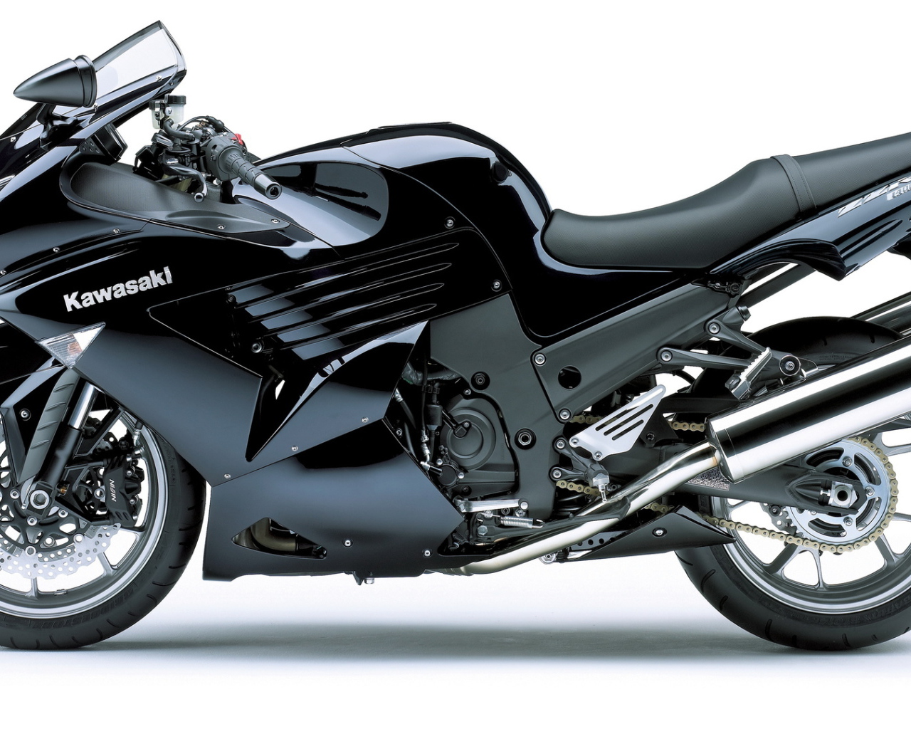 Мотоцикл модели Kawasaki ZZR 1400