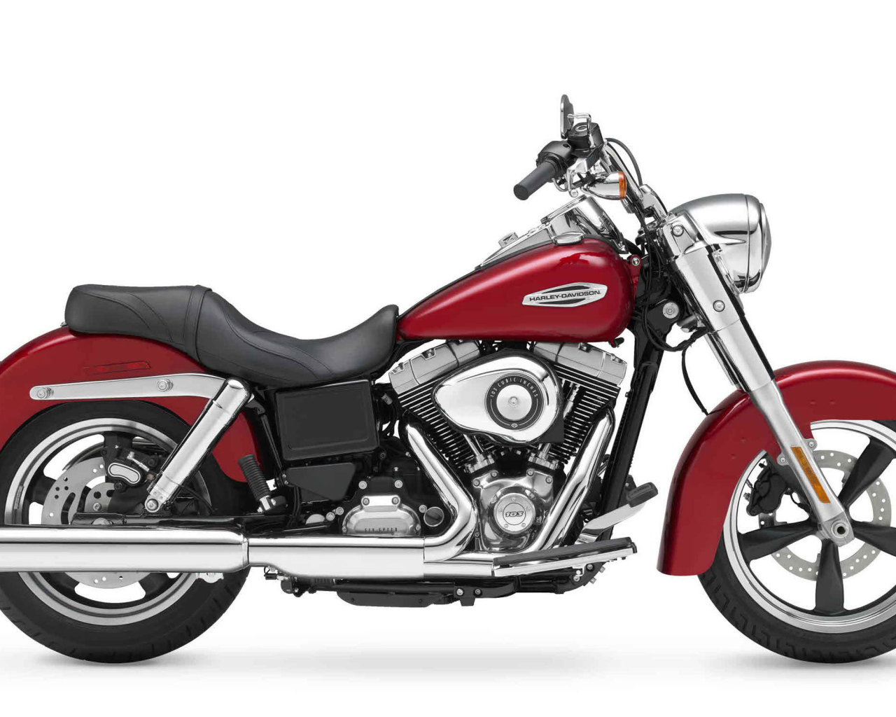 Быстрый мотоцикл Harley-Davidson Dyna Switchback