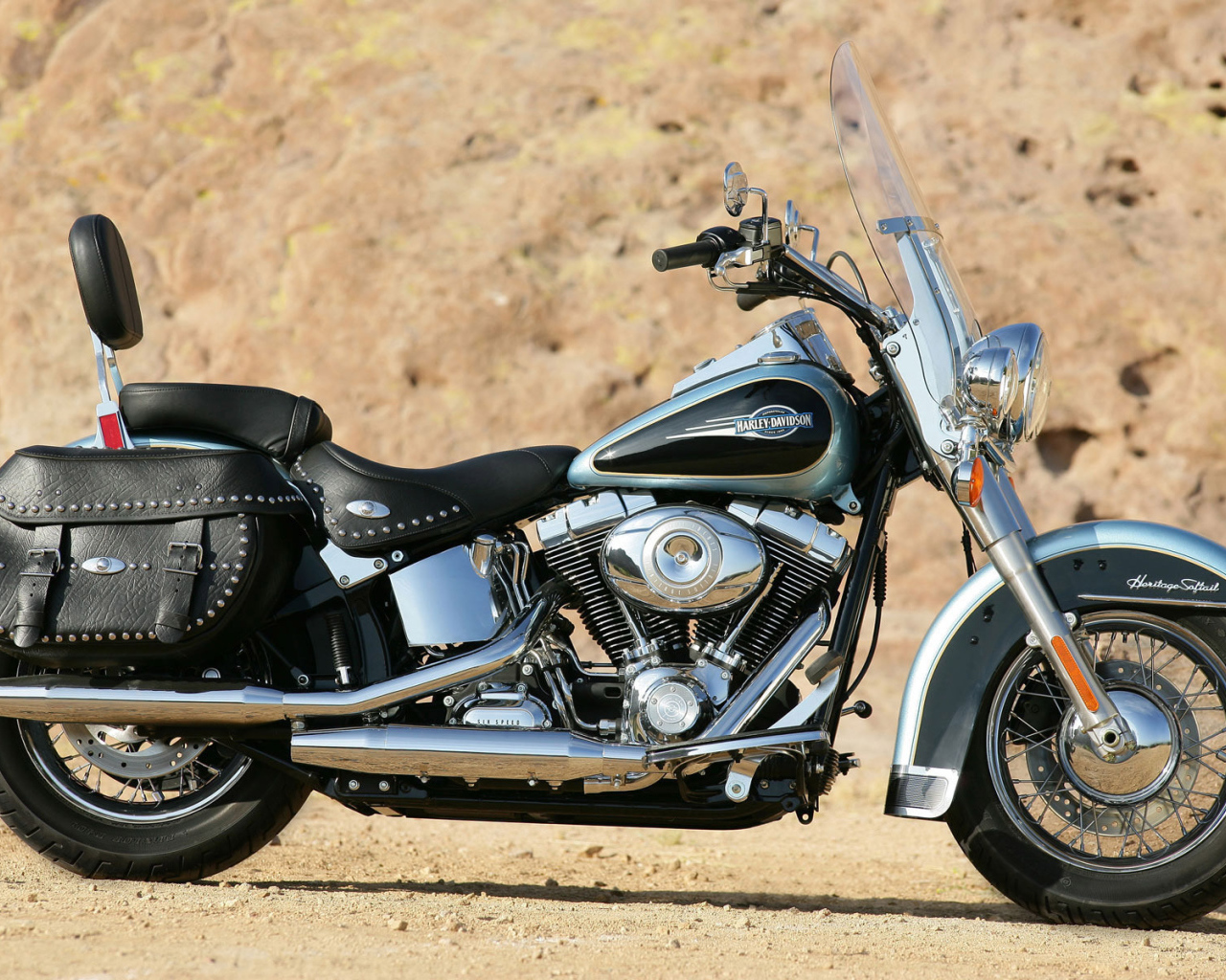 Быстрый мотоцикл Harley-Davidson Heritage Softail