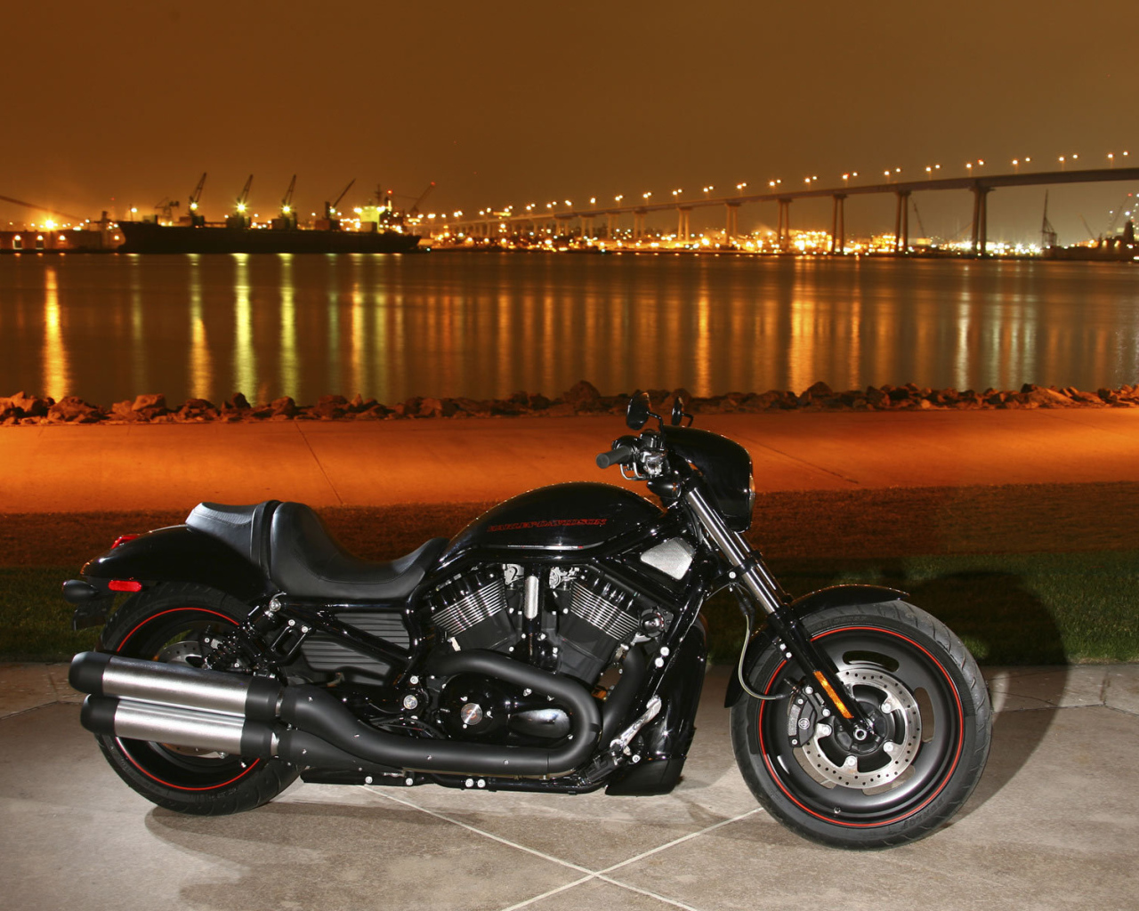 Быстрый мотоцикл Harley-Davidson Night Rod Special