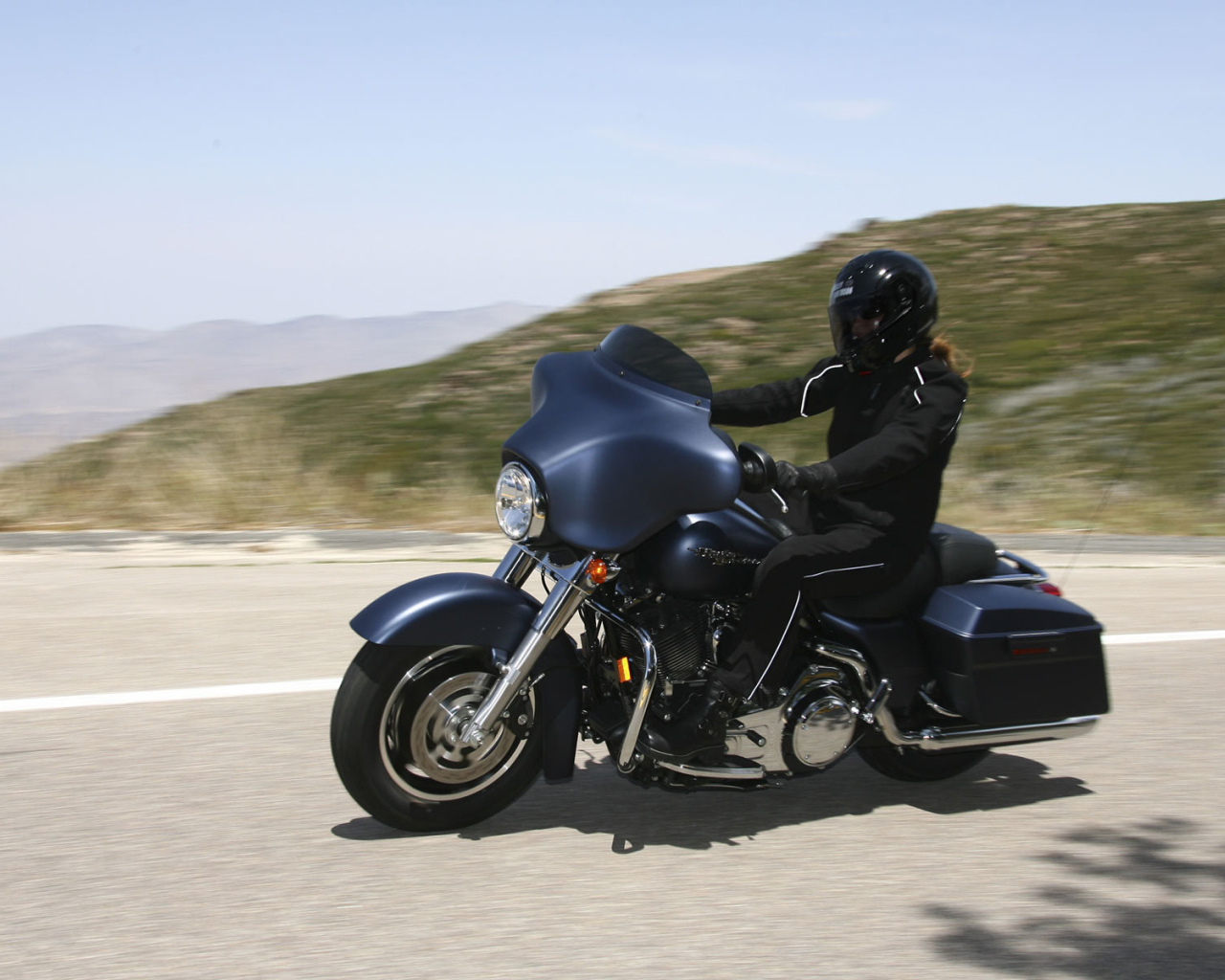 Быстрый мотоцикл Harley-Davidson Street Glide