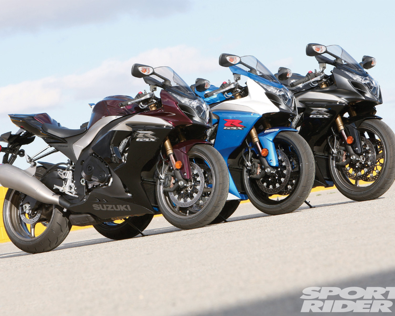 Быстрый мотоцикл Suzuki GSX-R 1000