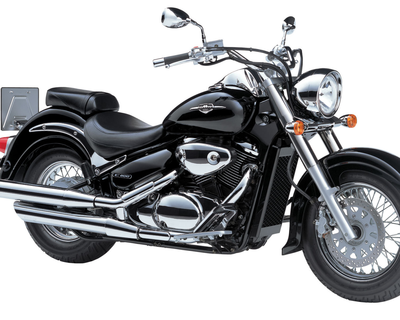 Быстрый мотоцикл Suzuki Intruder C800C
