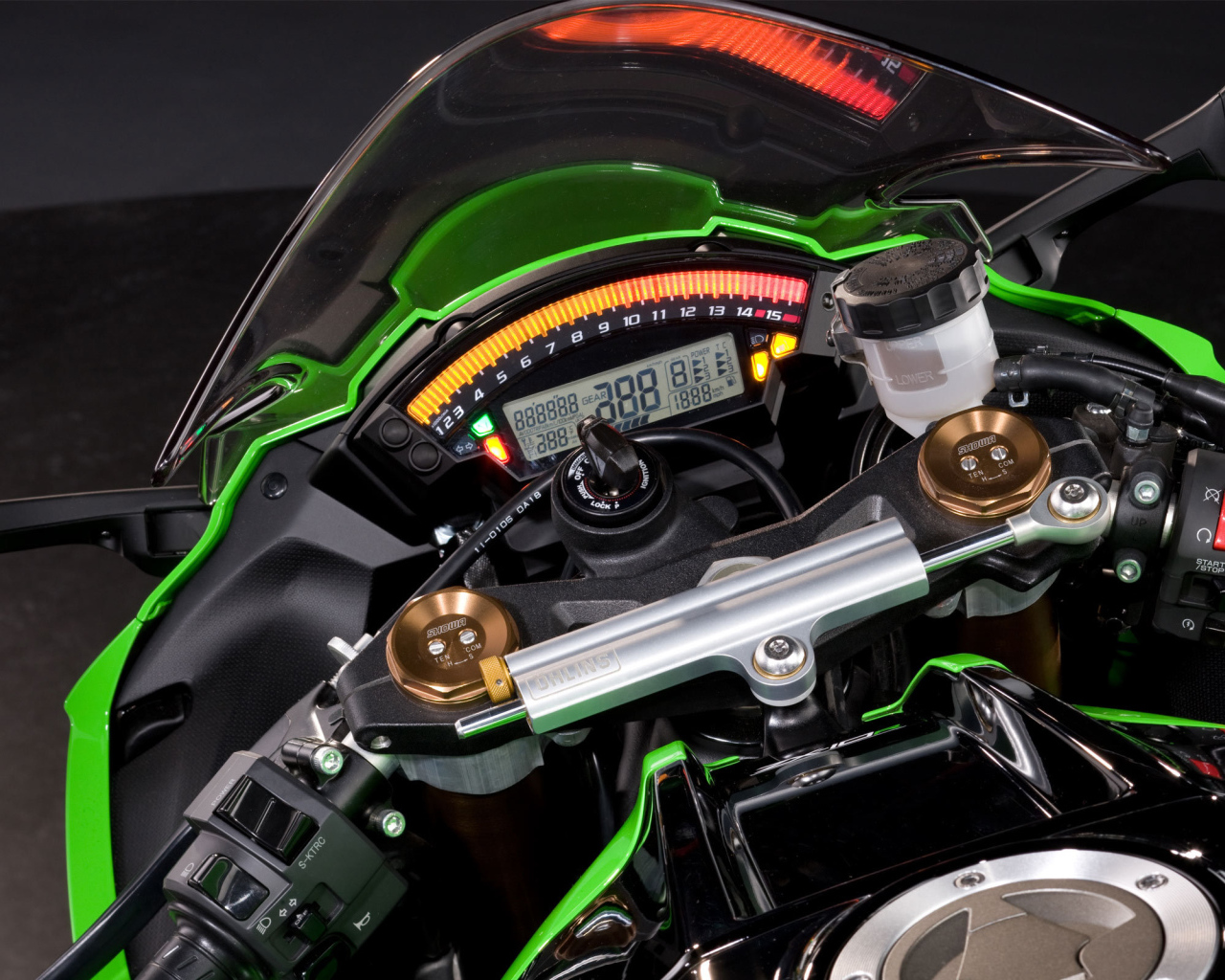 Быстрый мотоцикл Kawasaki Ninja ZX-10R