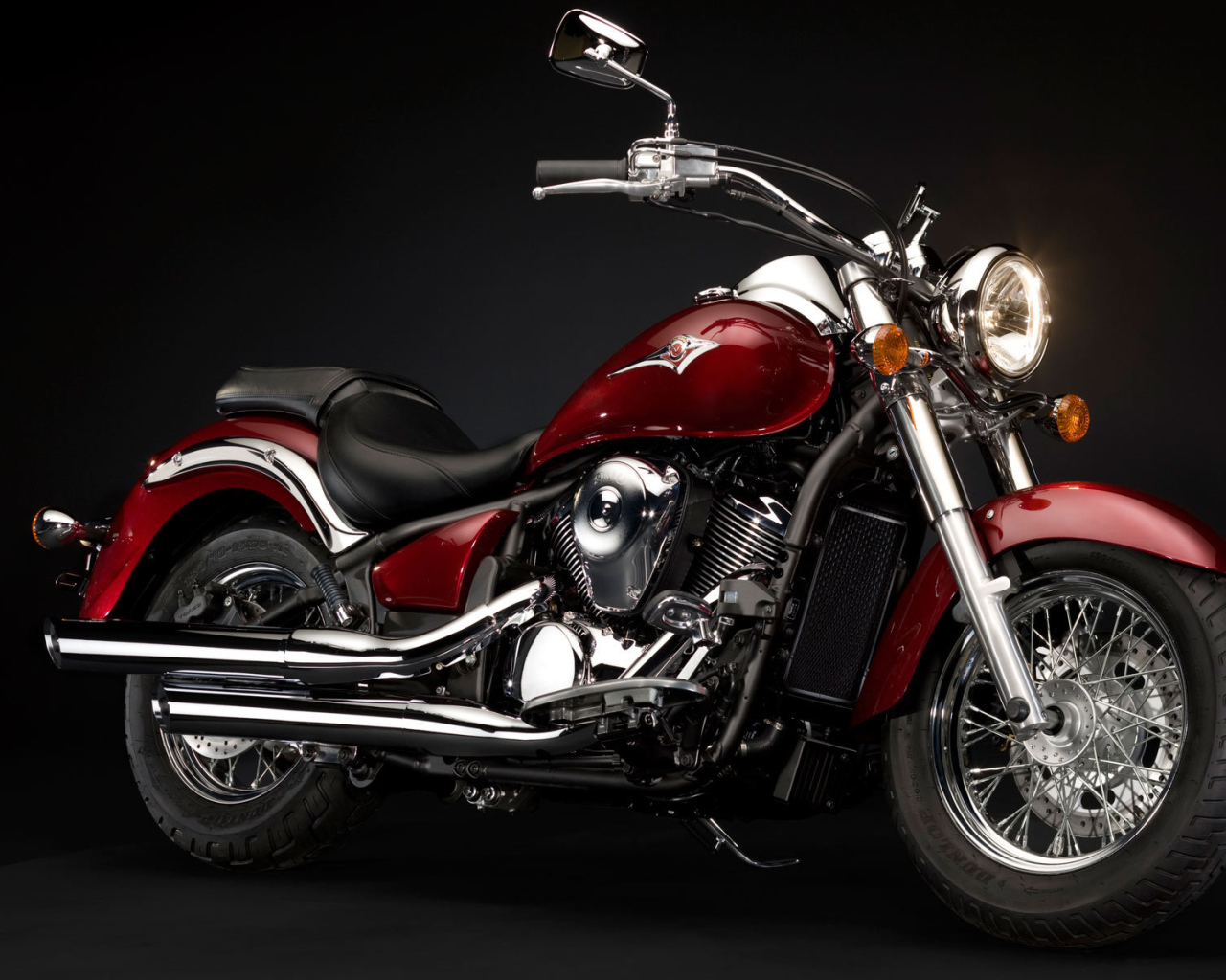 Быстрый мотоцикл Kawasaki VN 900 Classic