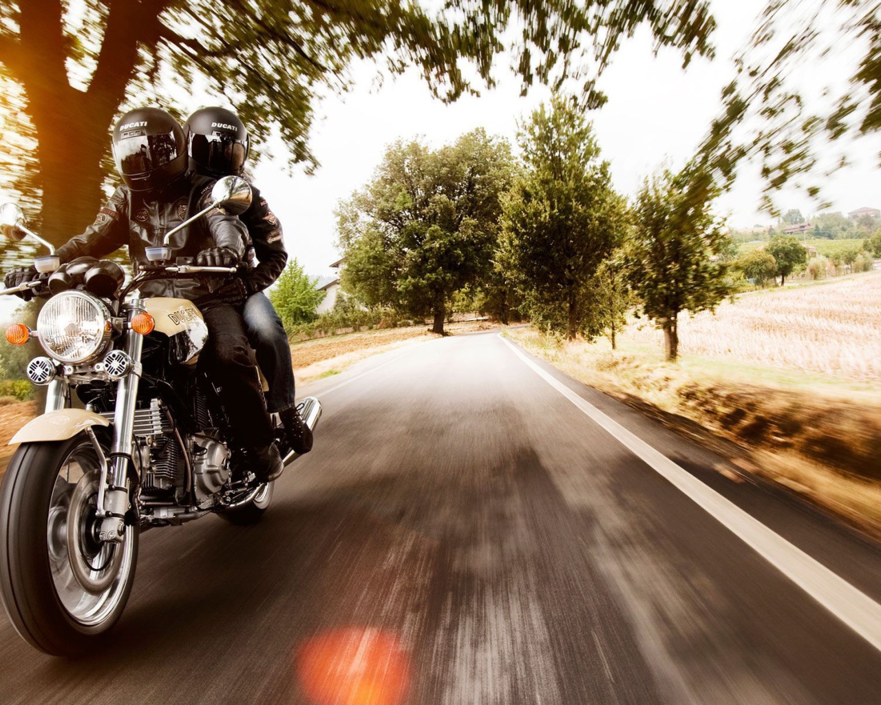 Невероятный мотоцикл Ducati Monster 1200