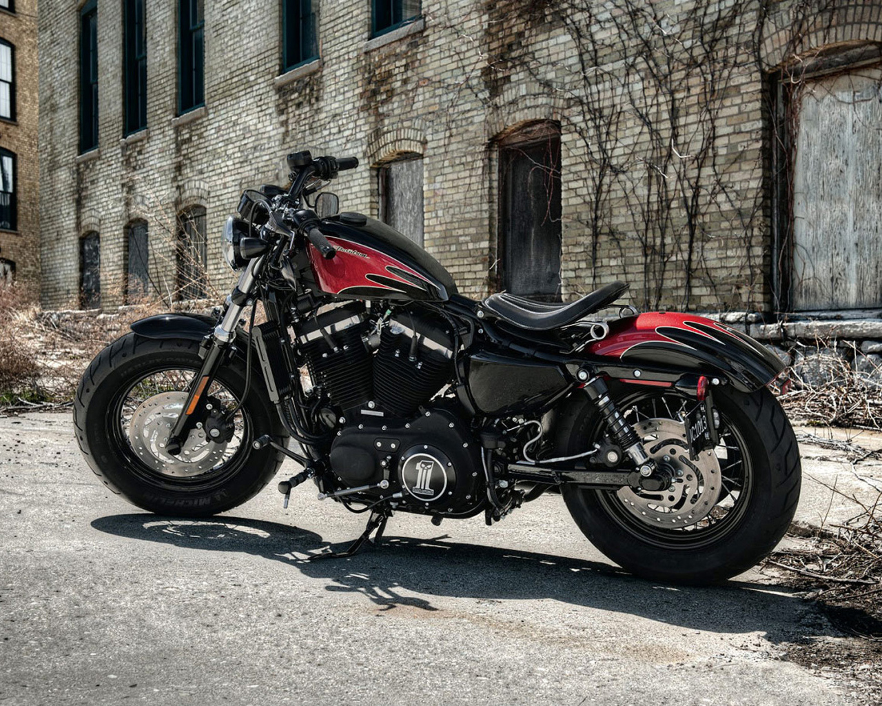 Невероятный мотоцикл Harley-Davidson XL 1200X Sportster Forty-Eight