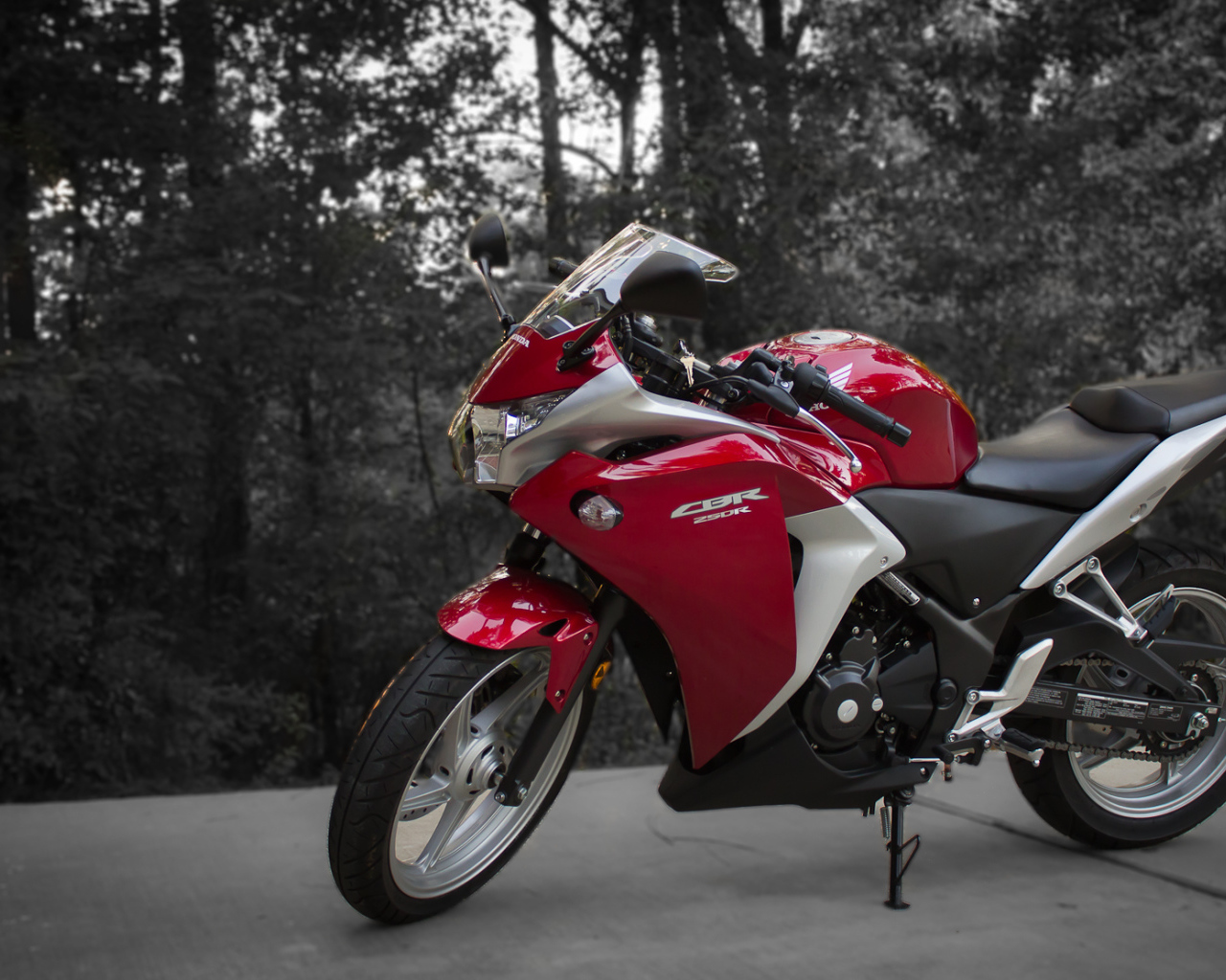 Невероятно быстрый мотоцикл Honda CBR 250 R