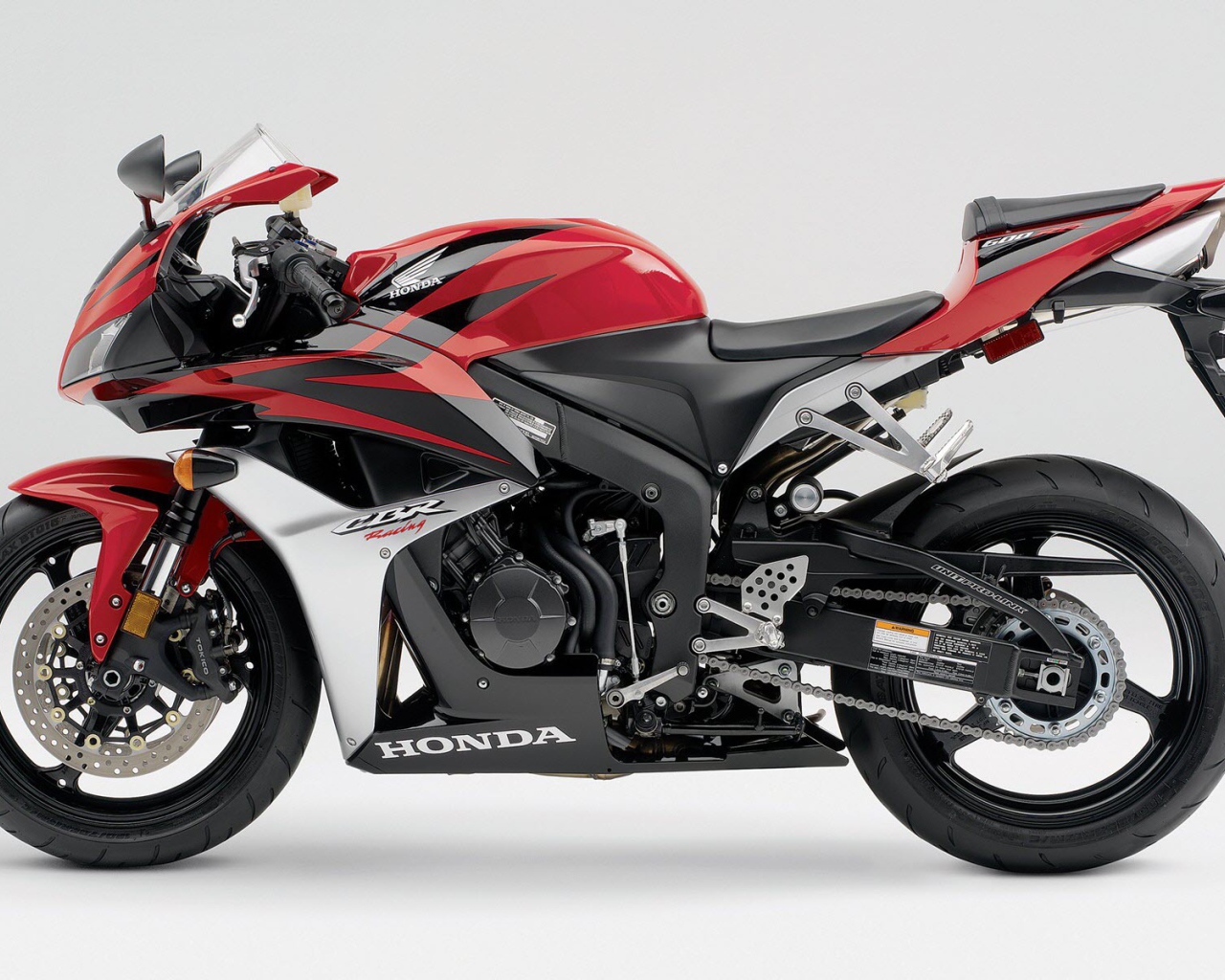 Невероятно быстрый мотоцикл Honda CBR 600 RR