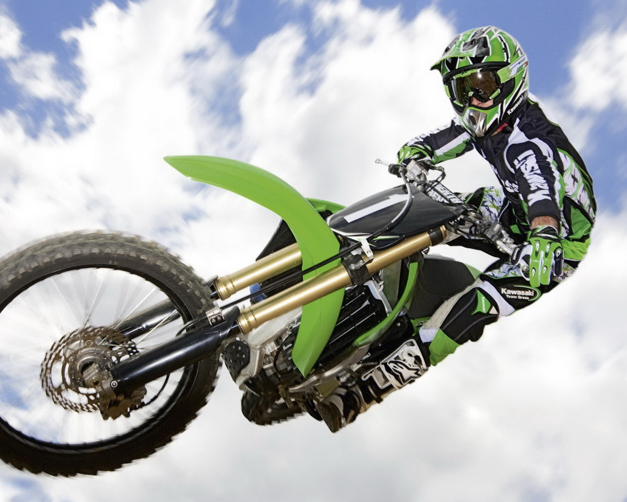 Невероятно быстрый мотоцикл Kawasaki KX 250 F