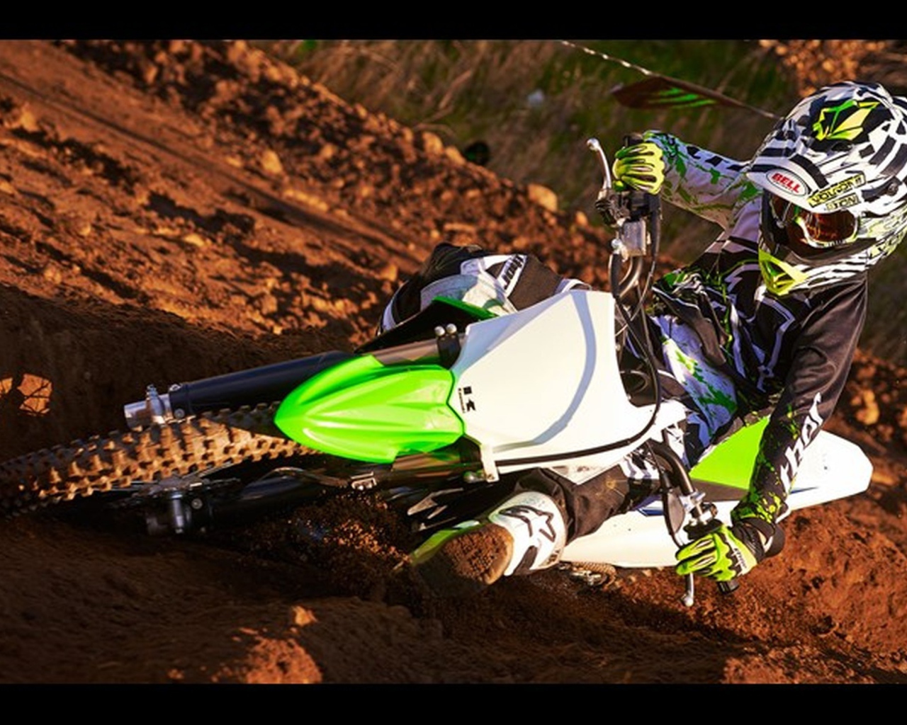 Невероятно быстрый мотоцикл Kawasaki KX 85-II