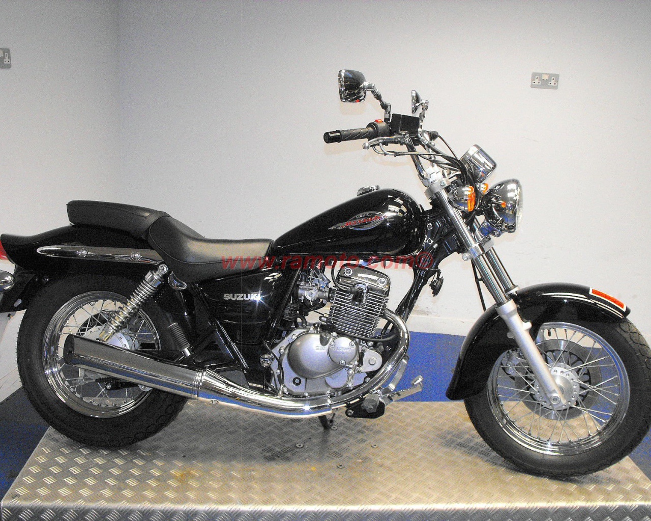 Невероятно быстрый мотоцикл Suzuki Marauder 125