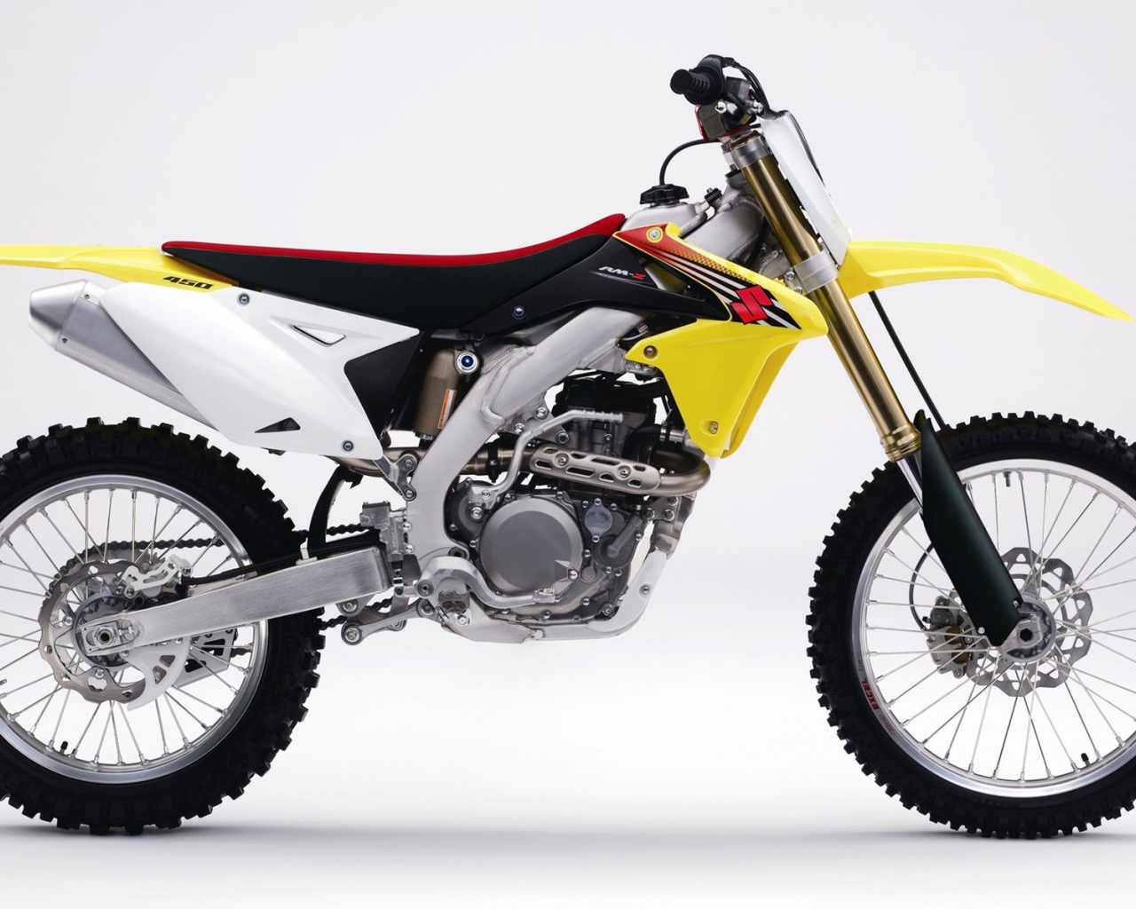 Невероятно быстрый мотоцикл Suzuki RM-Z 250