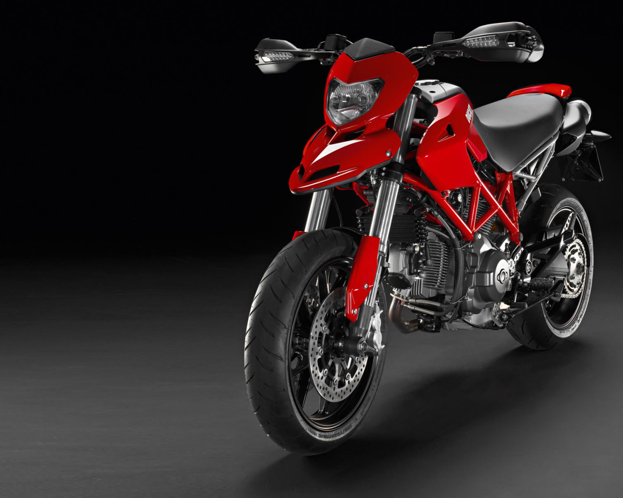 Невероятно быстрый мотоцикл Ducati Hypermotard