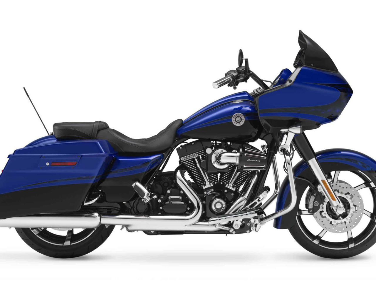 Невероятно быстрый мотоцикл Harley-Davidson CVO Road Glide Custom