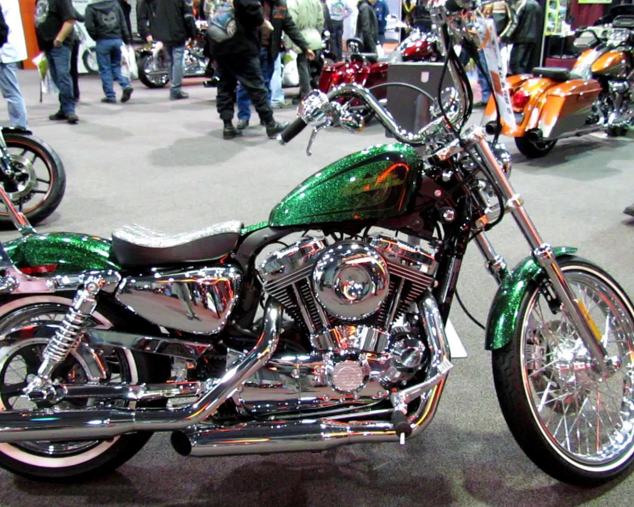 Невероятно быстрый мотоцикл Harley-Davidson XL 1200V Sportster Seventy-Two