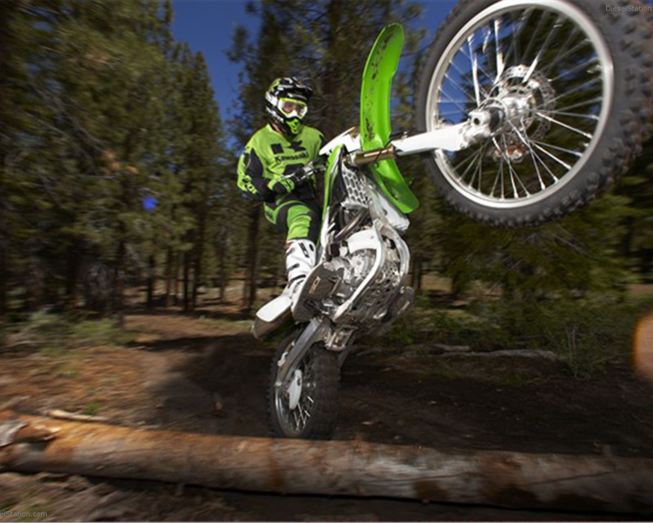 Новый мотоцикл Kawasaki KLX 450 R