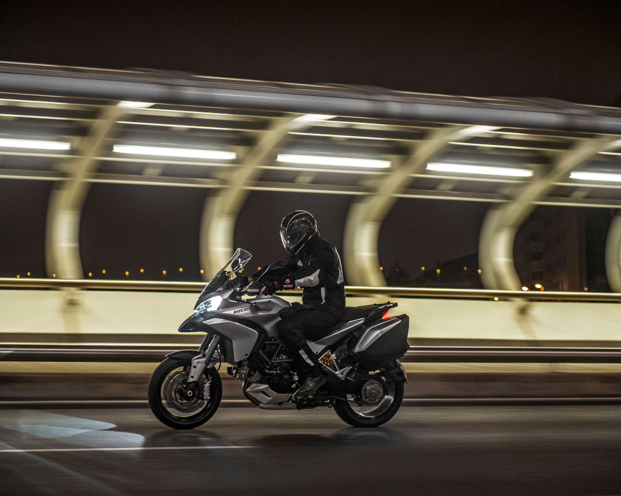 Новый мотоцикл Ducati Multistrada 1200 S Granturismo