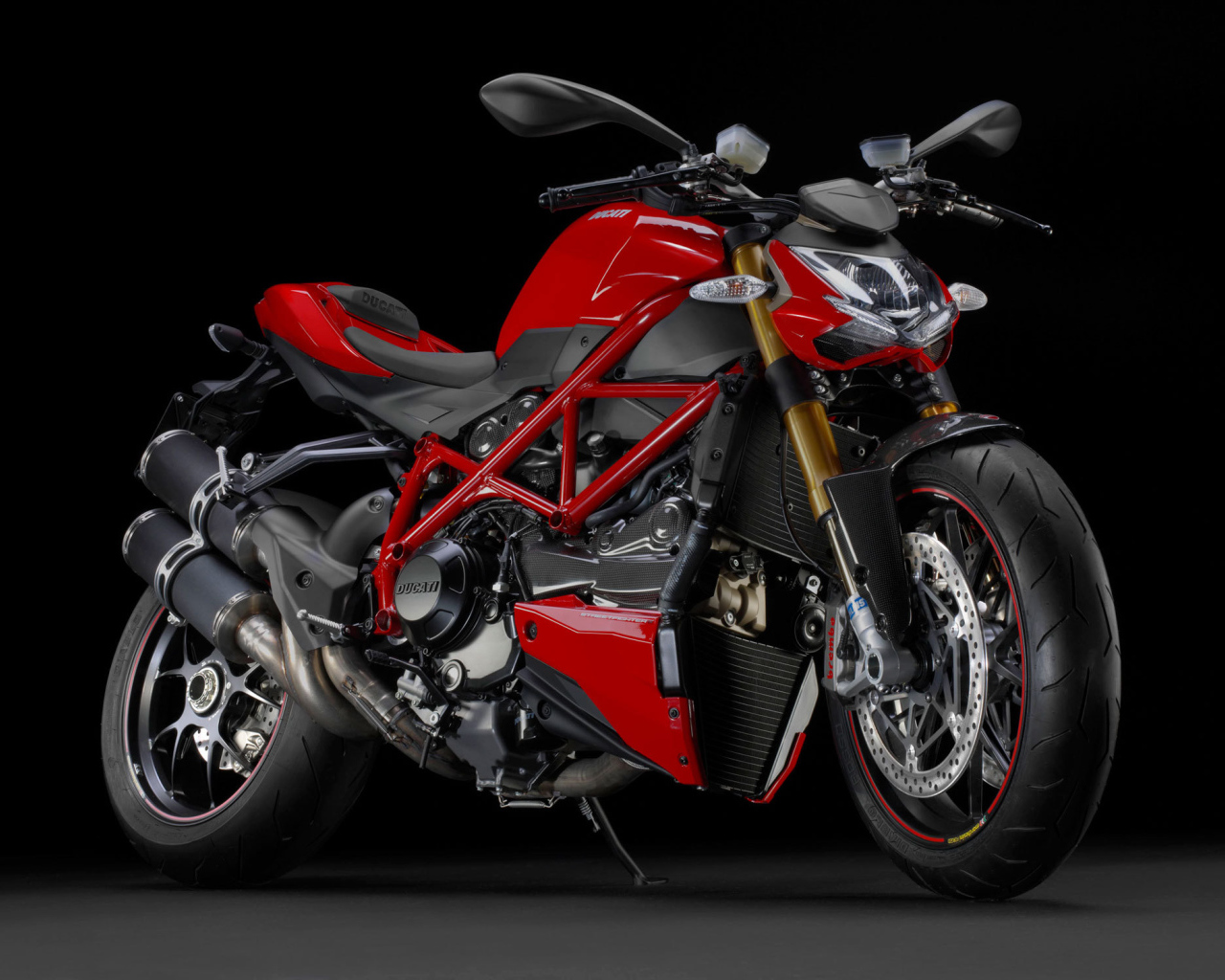 Новый мотоцикл Ducati Streetfighter 848