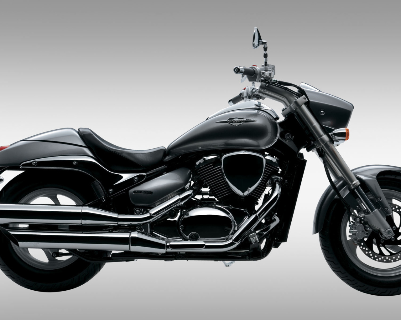 Новый мотоцикл Suzuki Intruder M800