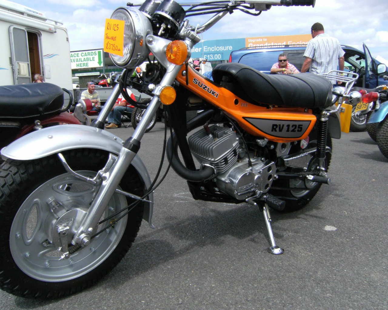 Новый мотоцикл Suzuki RV 125
