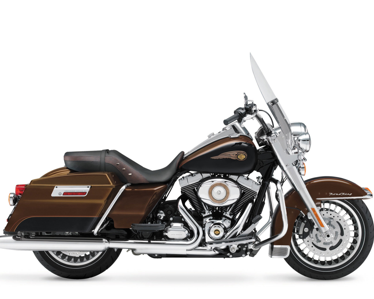 Новый мотоцикл Harley-Davidson Road King Anniversary Edition