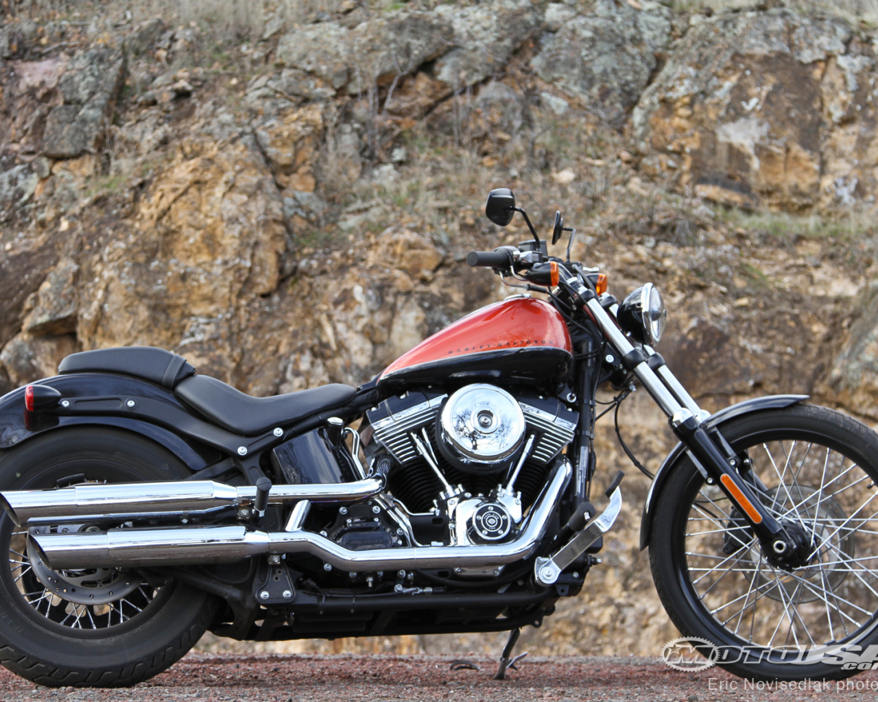 Новый мотоцикл Harley-Davidson Softail Blackline