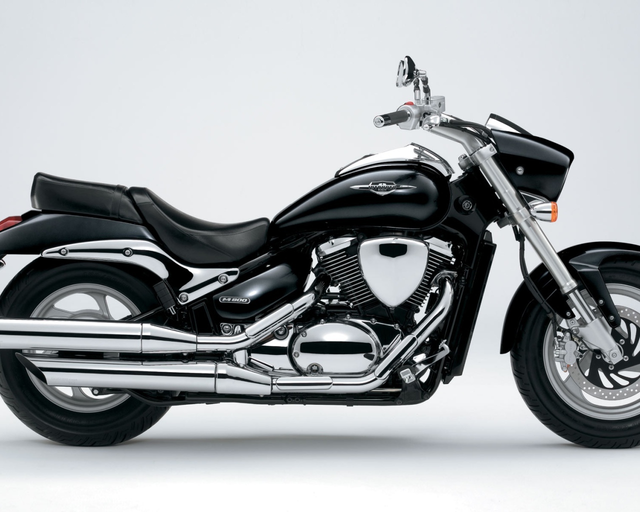 Новый надежный мотоцикл Suzuki Intruder C1500T